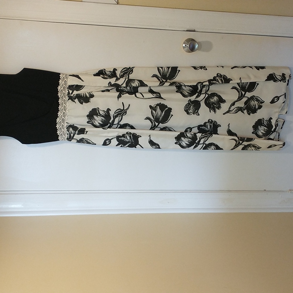 Women's Dress - Size 2